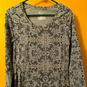 Women’s lace look top by No Boundaries Size large